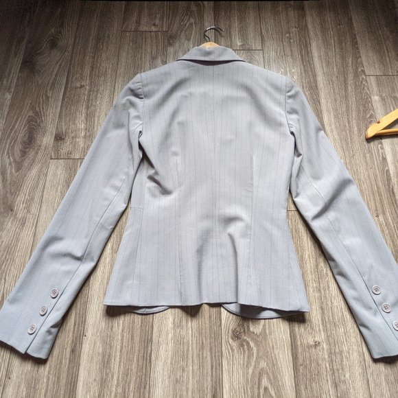 Vintage Women (S) - ANNEX Grey Pinstripe Suit: Machine-Washable - Picture 6 of 15